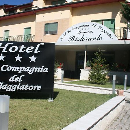 Hotel La Compagnia Del Viaggiatore L'Aquila Bagian luar foto